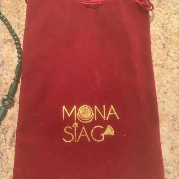 Jewelry Set - Picture 3 of 3